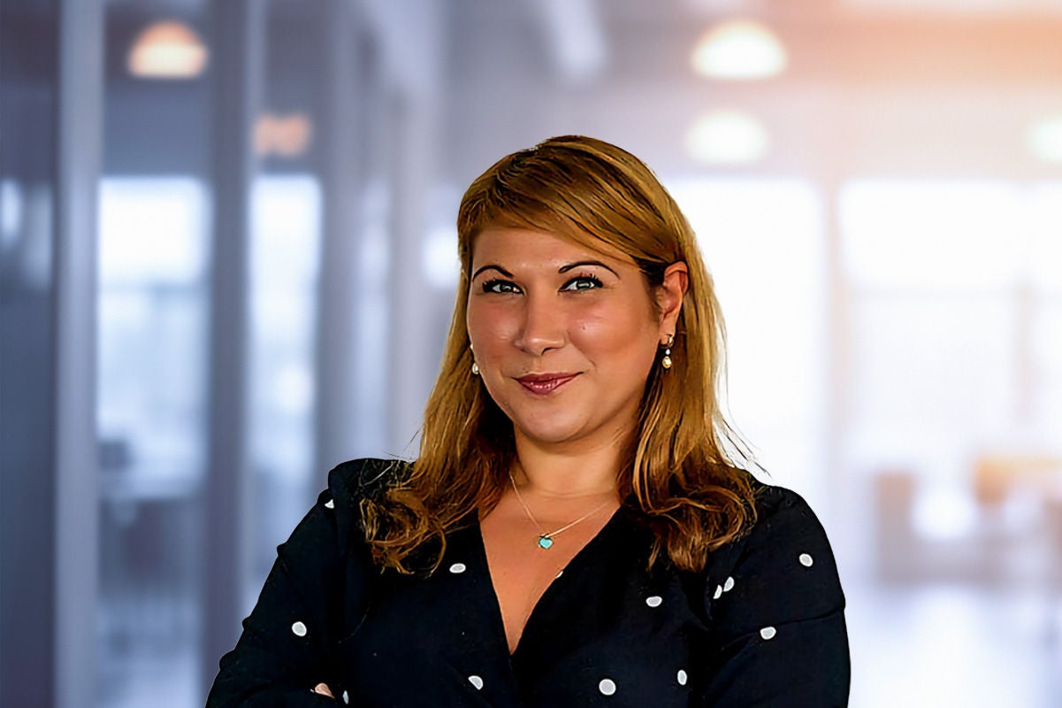 Porträtfoto von Linette Mirza Khanian
